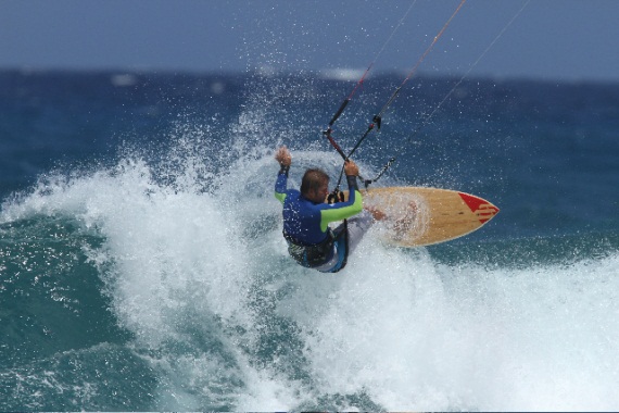 Nouveauté : HB Surf Kite & The Strapless Society !